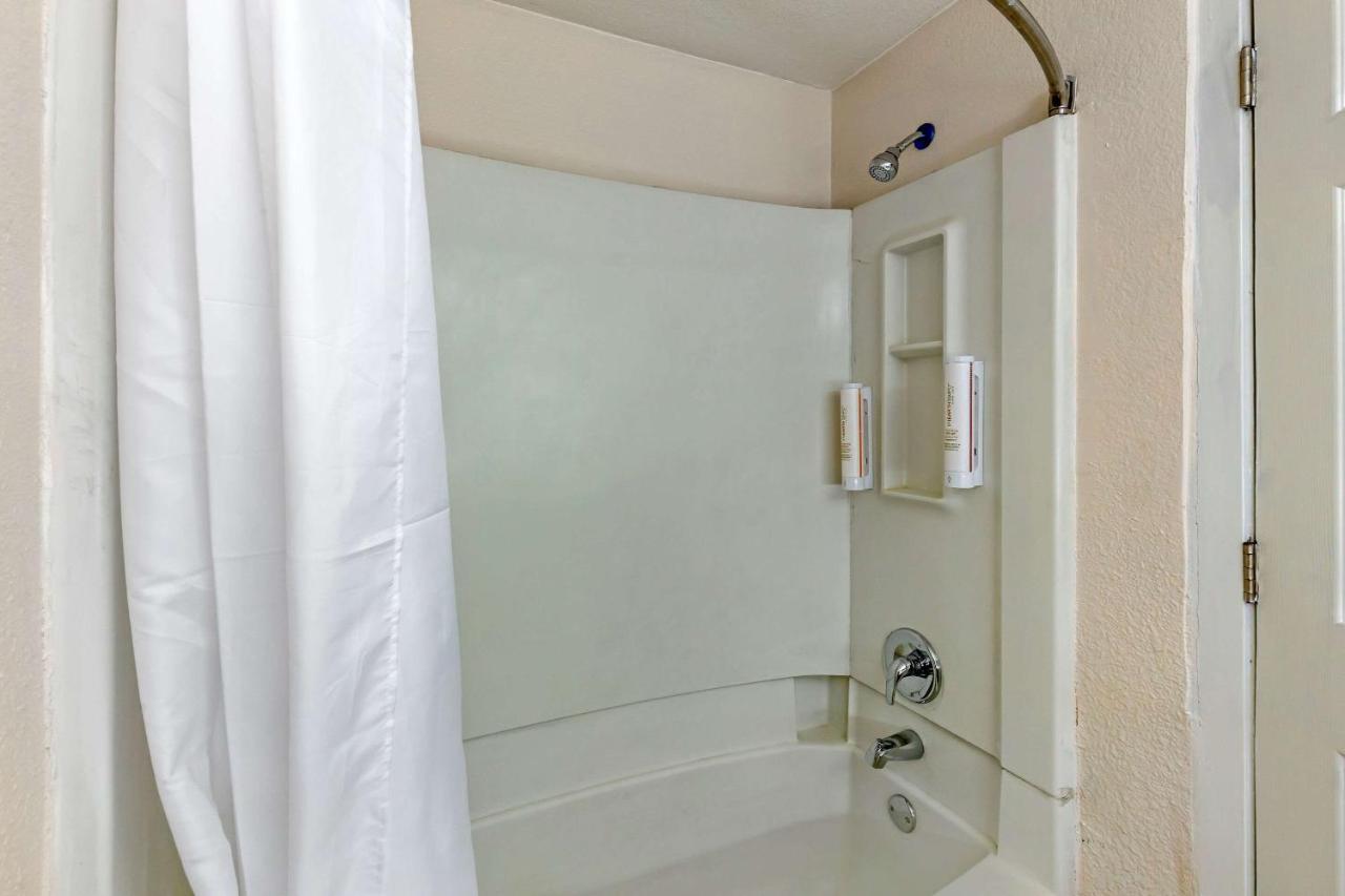 Suburban Extended Stay Hotel Raleigh Luaran gambar